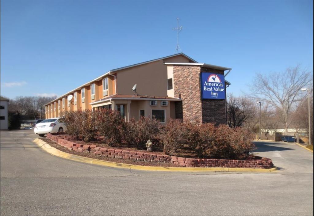 American Best Value Inn Lawrence Extérieur photo